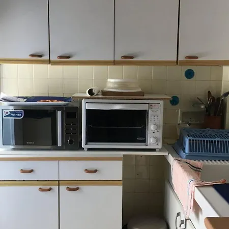 Charmant T2 Au Port De Hyeres, 5 Pers., Proche Plages Et Commerces, Parking Reserve - Fr-1-335-189 *